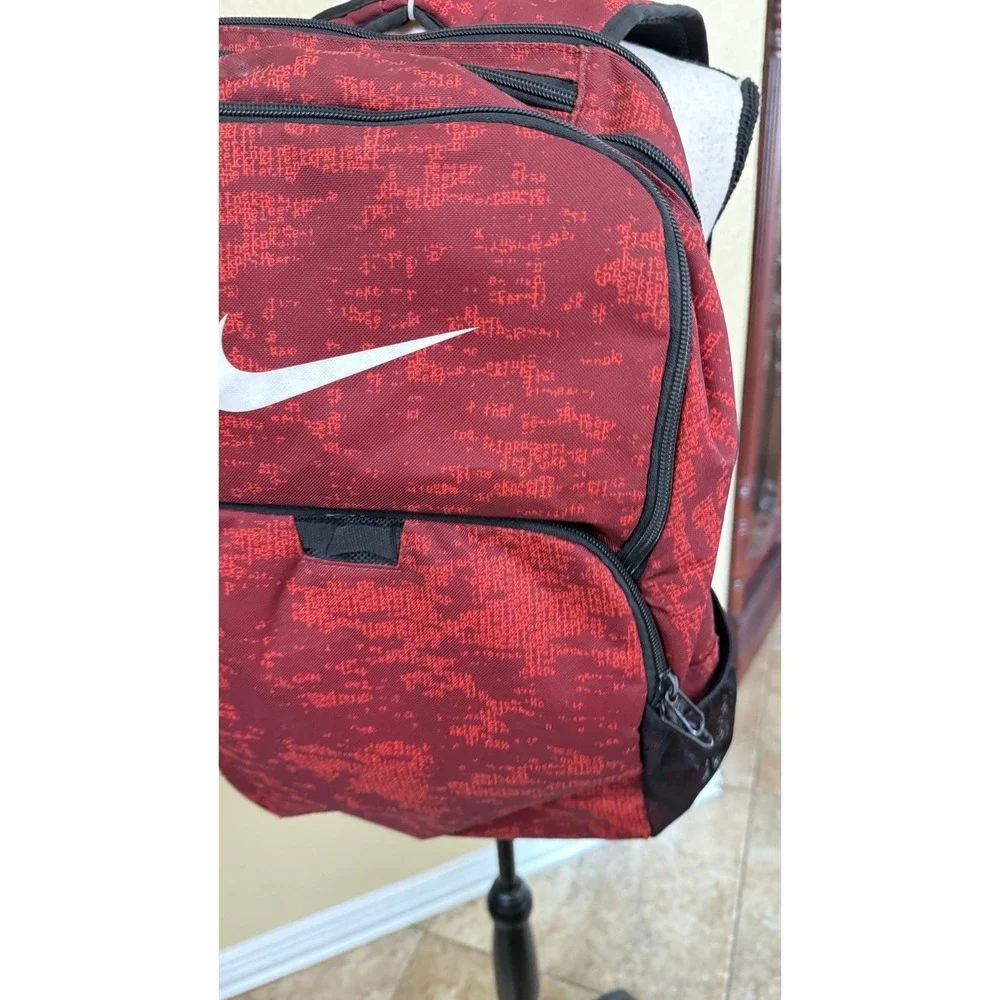 Nike Brasilia 9.5 training backpack‎ red print
